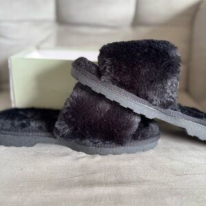 Array Cozy Black Fuzzy Slippers. Brand new in box.